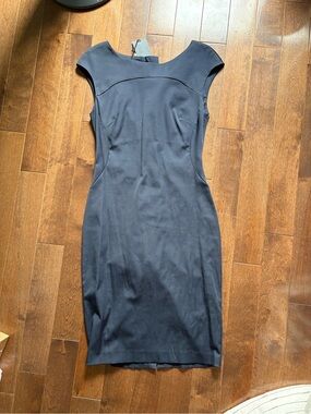 Elegant Midnight Blue Midi Sheath Dress - Sleek Cap Sleeve Design